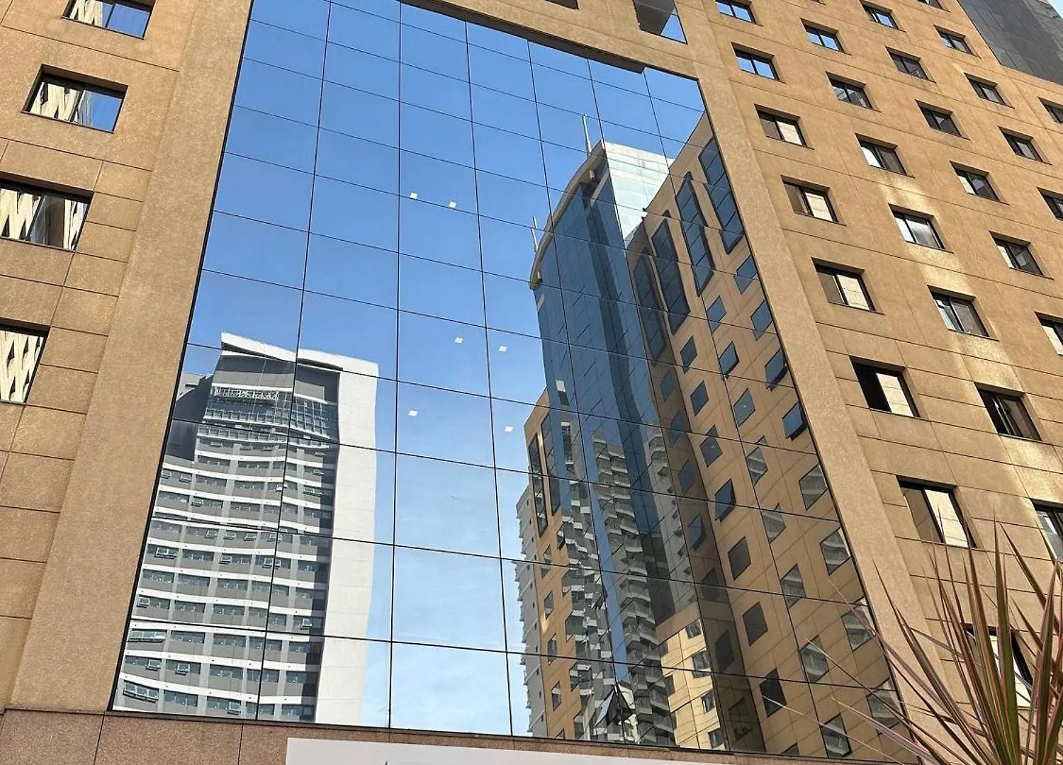 Trevizzo Hotel Mercure Moema São Paulo